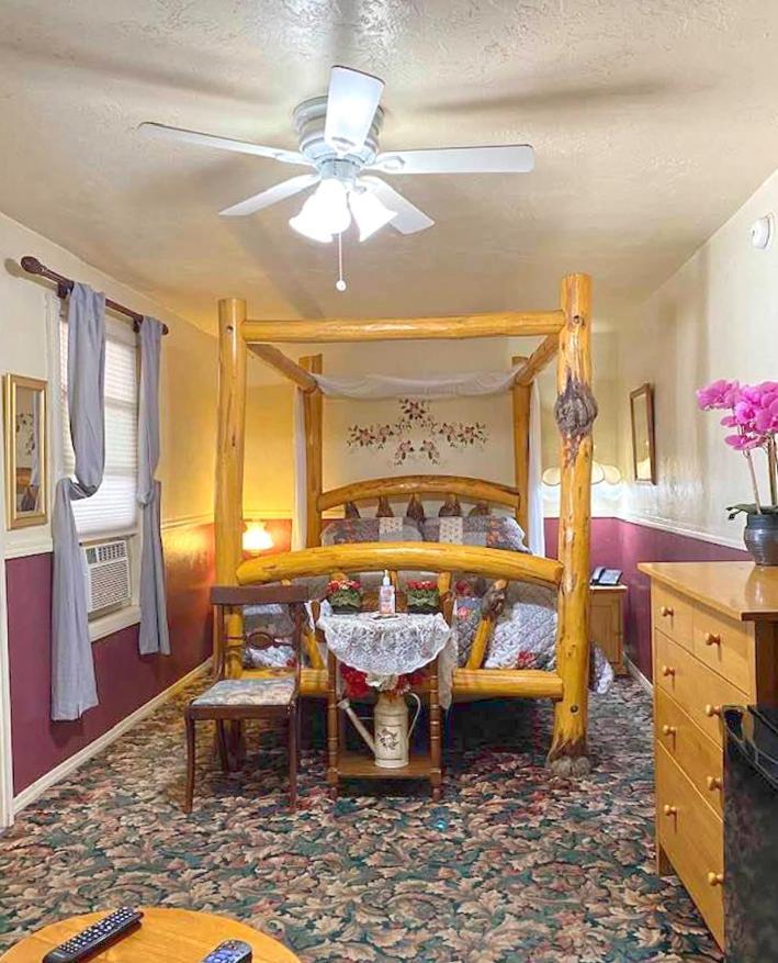 Dawson House Lodge Кимълт Екстериор снимка
