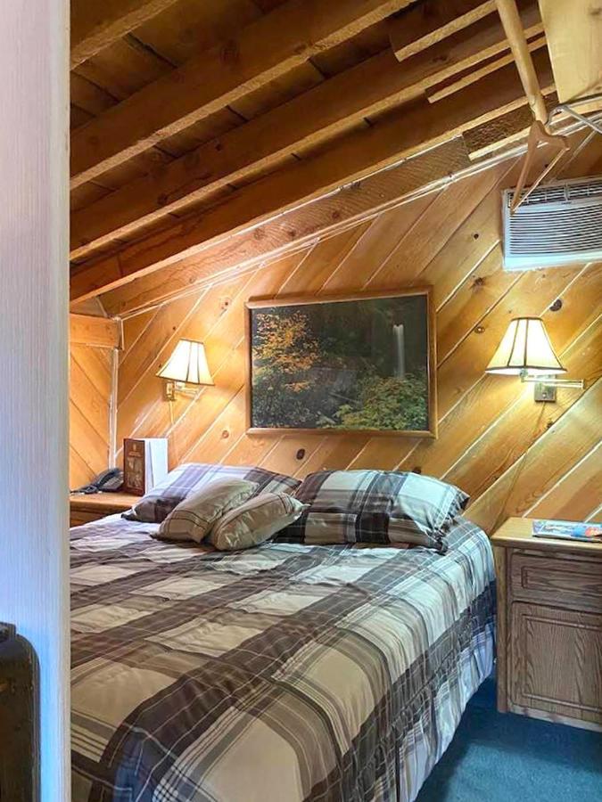 Dawson House Lodge Кимълт Екстериор снимка
